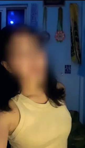Antonia, 22