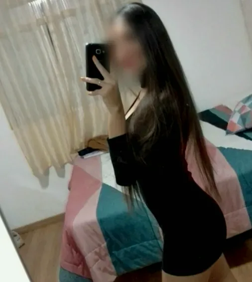 Chiara, 31