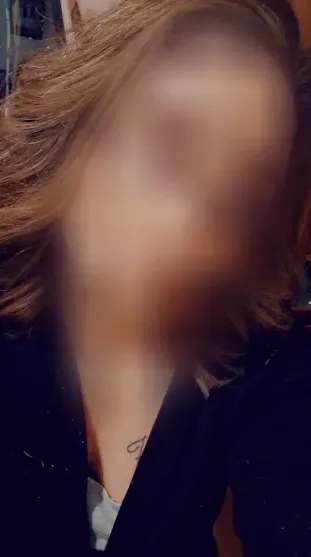 Emma, 29