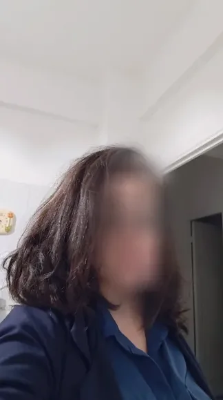 Juliane, 39