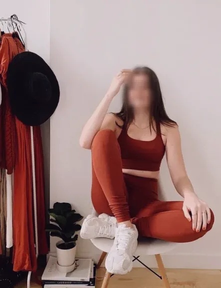 Kim, 28
