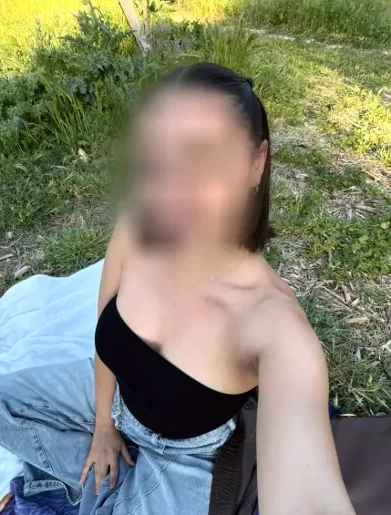 Nora, 30