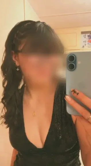 Pauline, 19