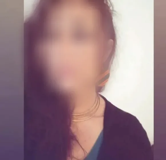 Vivien, 37