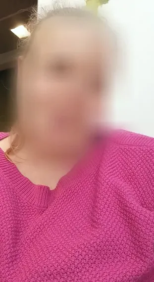 Zeynep, 37